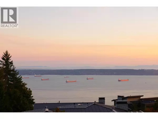 West Vancouver, BC V7S0A7,2821 CHIPPENDALE ROAD