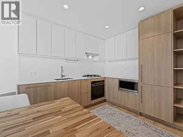 Coquitlam, BC V3J0R5,505 NELSON ST #1709