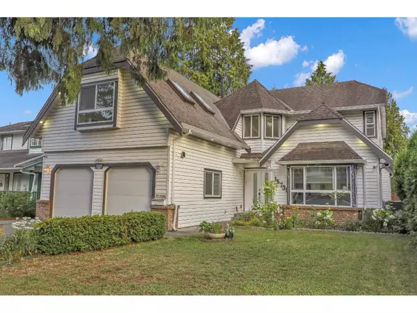 Surrey, BC V4N2T3,15738 97 AVENUE