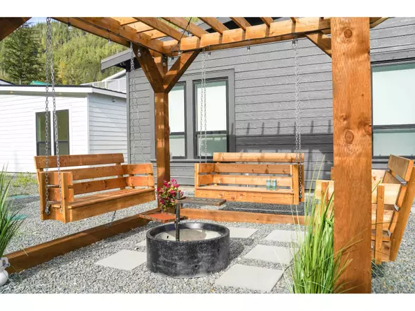 Sunshine Valley, BC V0X1L5,71384 GROVE PL #HG 184