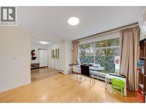 Vancouver, BC V6S1T5,3657 W 29TH AVENUE