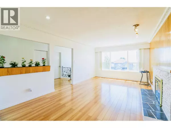 Burnaby, BC V5J2A4,4459 RUMBLE STREET