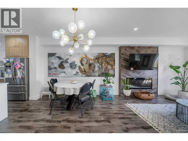 Coquitlam, BC V3B0G7,3423 ROXTON AVE #102