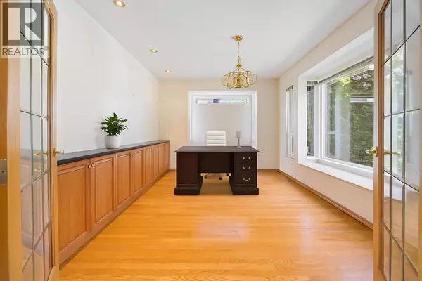 Burnaby, BC V5G2P8,4080 BRANDON STREET