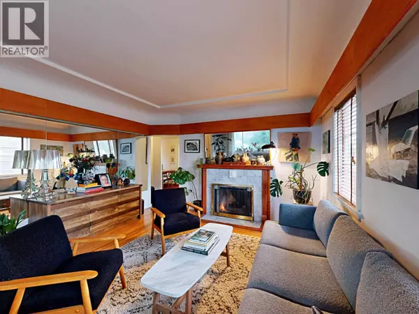 Vancouver, BC V5V2H3,228 E 26TH AVENUE