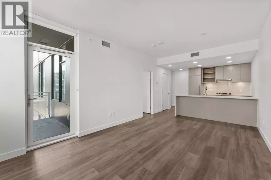 4433 ALASKA ST #1201, Burnaby, BC V5C5T3