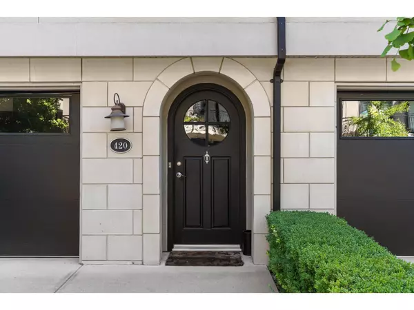 Abbotsford, BC V2T0A9,2580 LANGDON ST #420