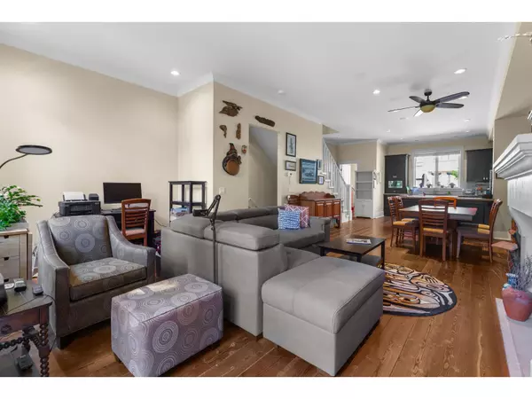 Abbotsford, BC V2T0A9,2580 LANGDON ST #420