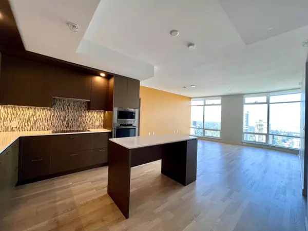 Surrey, BC V3T0K2,13495 CENTRAL AVE #4108