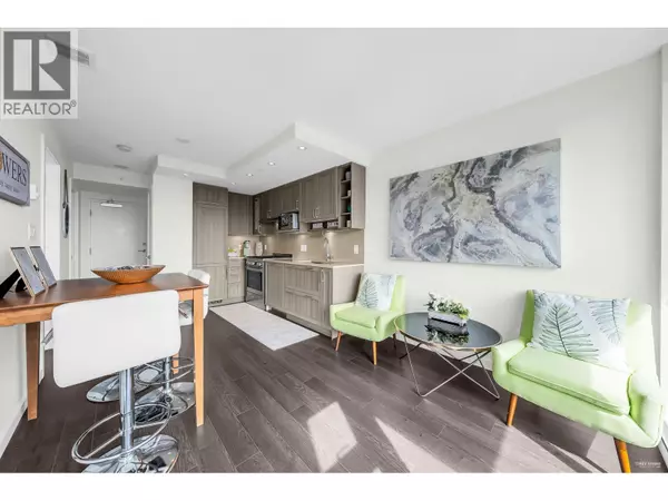 5515 BOUNDARY RD #1906, Vancouver, BC V5R0E3