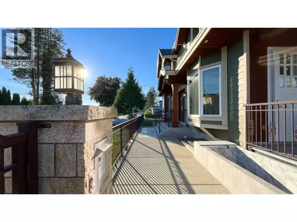 Burnaby, BC V5J1N9,4319 GRETA STREET