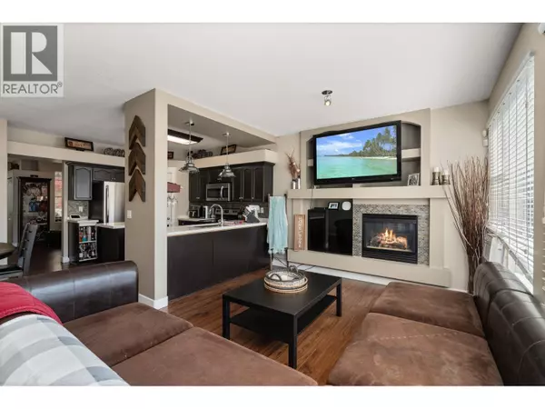 Maple Ridge, BC V2W1X8,24280 102A AVENUE