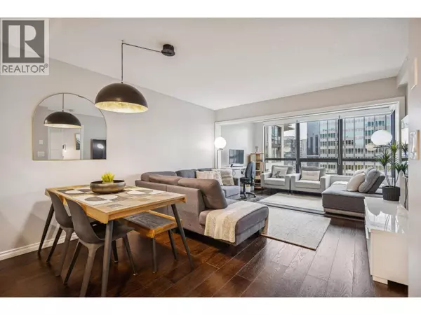 938 SMITHE ST #2205, Vancouver, BC V6Z0A4