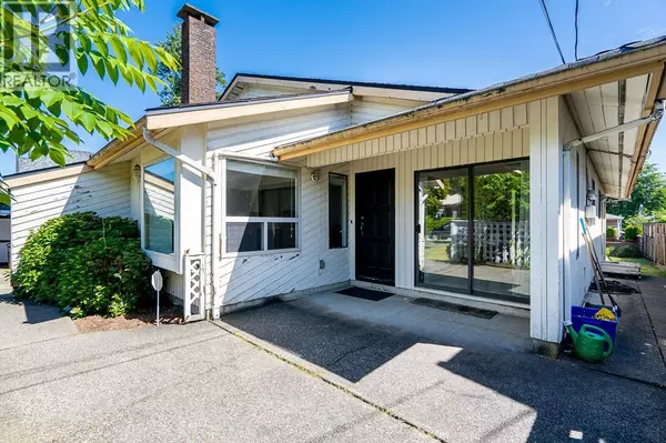 Burnaby, BC V5E3B4,6094 WALKER AVENUE