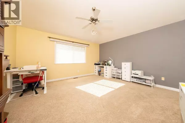 Maple Ridge, BC V2W2G1,23622 111A AVENUE