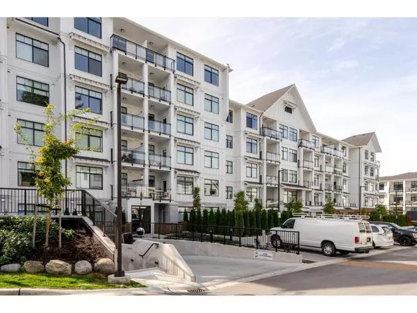3317 148 #207, Surrey, BC V4P0H9