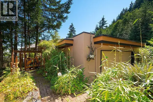 Bowen Island, BC V0N1G2,941 VALHALLA PLACE
