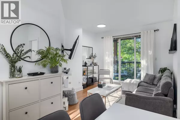 Richmond, BC V6Y0B8,9233 FERNDALE RD #316
