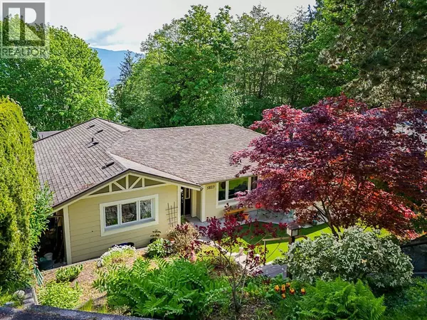 Burnaby, BC V5B1E4,5823 HIGHFIELD DRIVE