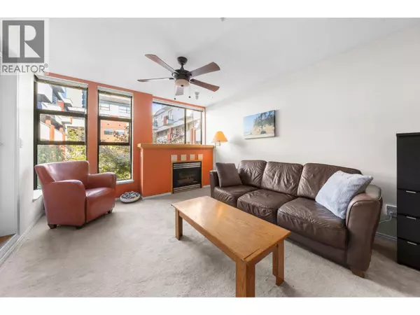 North Vancouver, BC V7M2G3,305 LONSDALE AVE #405