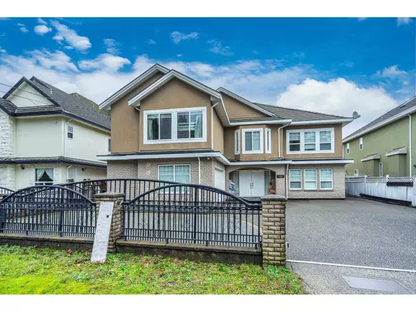 13027 68 AVENUE, Surrey, BC V3W2E5