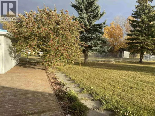 Fort St. John, BC V1J8B1,12279 COTTONWOOD AVENUE