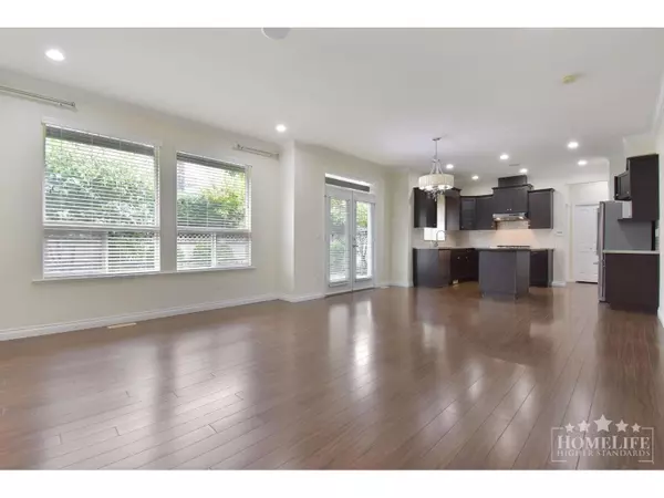 Surrey, BC V3S6Z1,7046 181B STREET