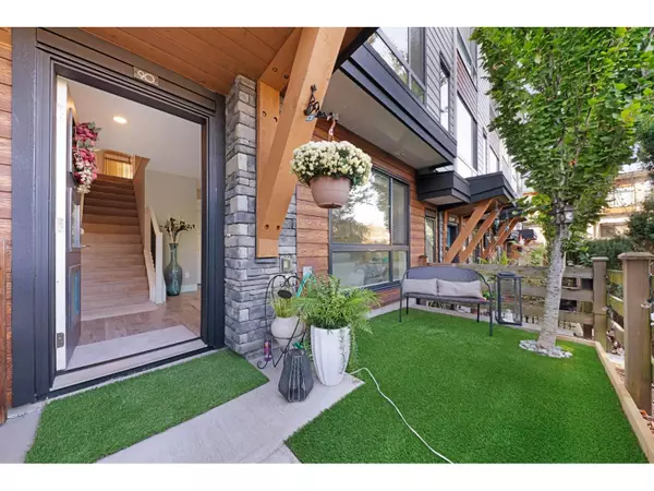 Surrey, BC V3S6X6,16488 64 #90