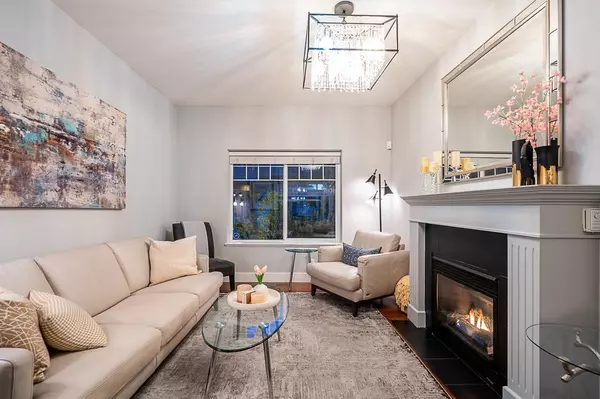 Surrey, BC V3Z0X8,3363 ROSEMARY HEIGHTS #35