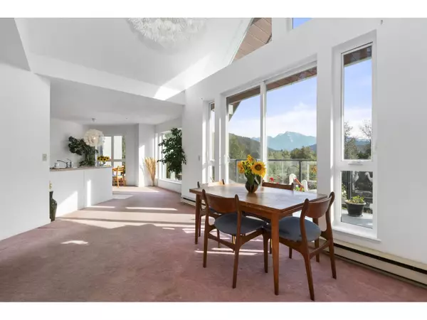 Harrison Hot Springs, BC V0M1K0,378 ESPLANADE AVE #317