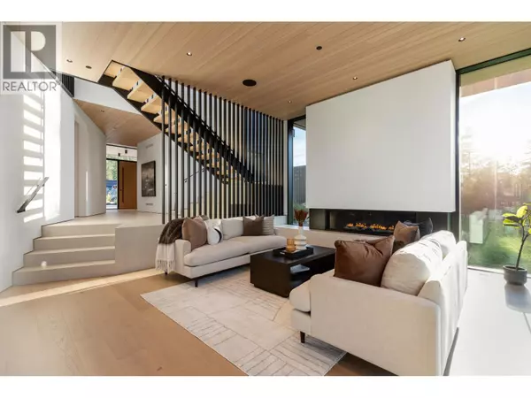 Whistler, BC V8E1M1,9257 WEDGEMOUNT PLATEAU DRIVE