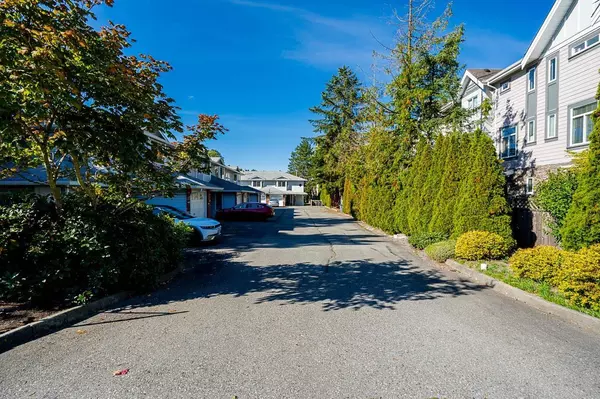 Surrey, BC V3S4J7,5925 177B #7