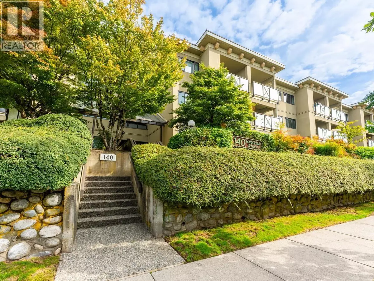 North Vancouver, BC V7L4R1,140 East 4TH ST #216