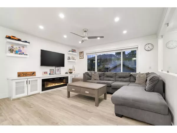 7813 140 STREET, Surrey, BC V3W5K1