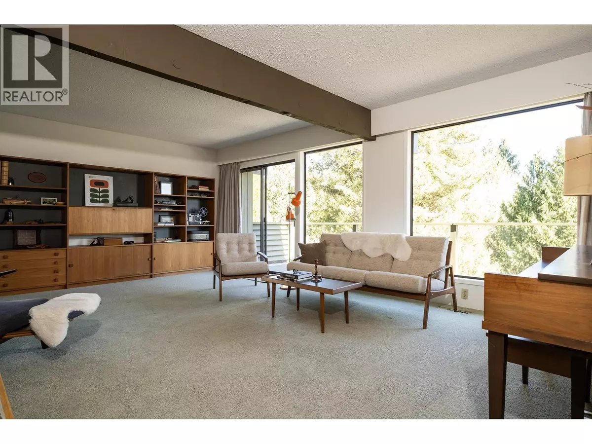 Gibsons, BC V0N1V9,670 FAIRMONT ROAD