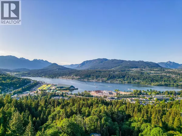 1124 LUXTON SQUARE, Coquitlam, BC V3J5E1