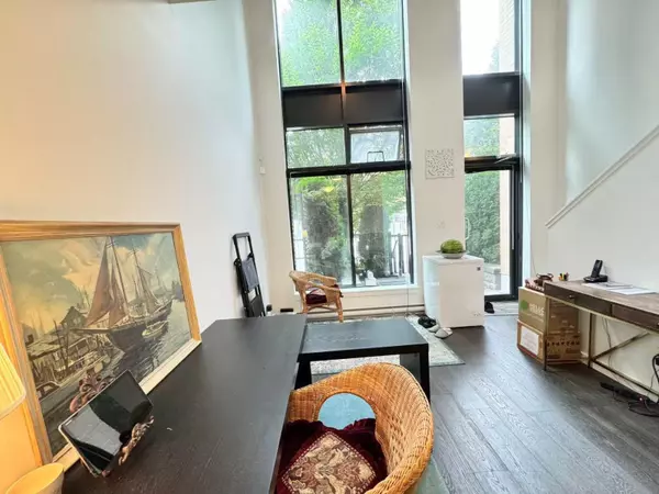 10788 WHALLEY BLVD #124, Surrey, BC V3T0A8