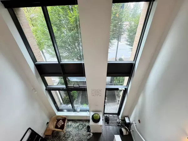 Surrey, BC V3T0A8,10788 WHALLEY BLVD #124