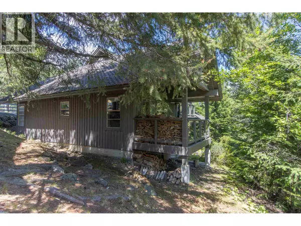 Whistler, BC V0N1B3,3050 HILLCREST DR #302