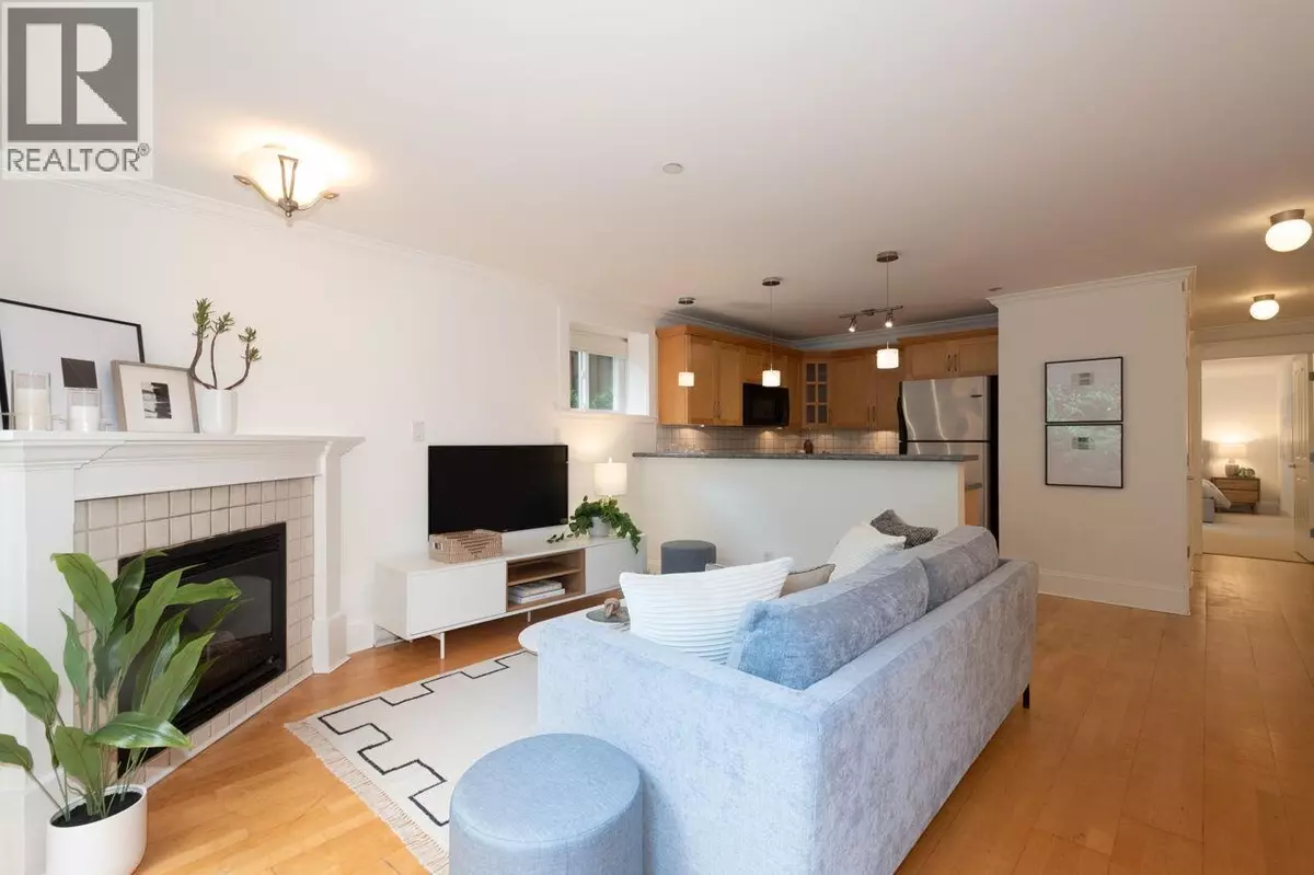 Vancouver, BC V5Y1X4,316 W 14TH AVENUE