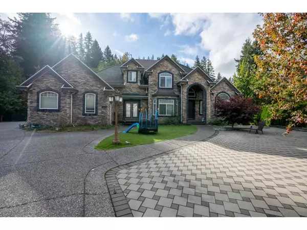 5479 124B STREET, Surrey, BC V3X3T1