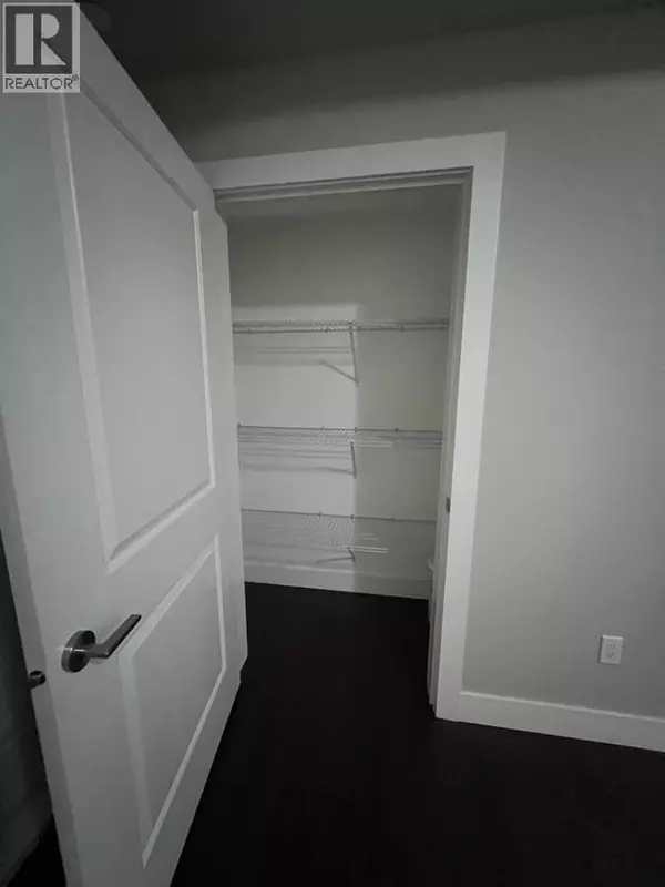 Maple Ridge, BC V2W1G9,25482 GODWIN DR #Suite