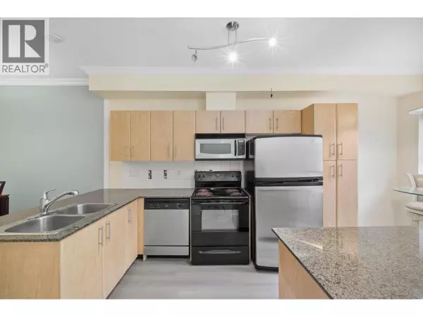 Coquitlam, BC V3J7Y7,730 FARROW ST #15