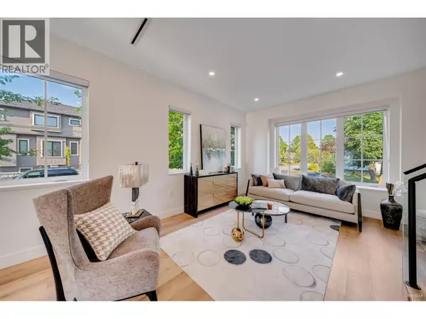 Vancouver, BC V5P3H4,6709 FLEMING STREET