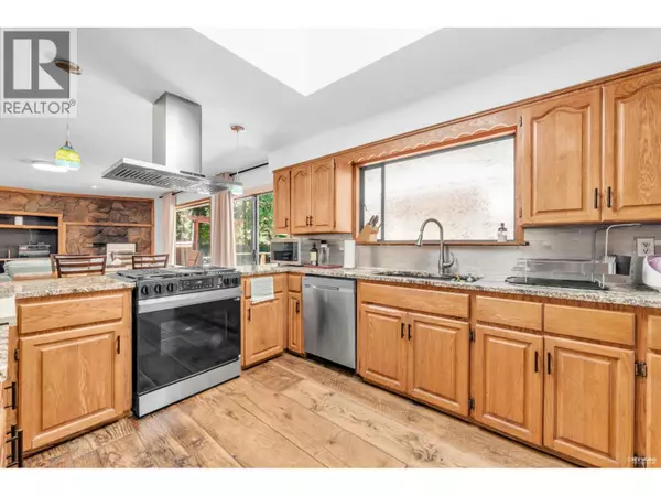 Maple Ridge, BC V2W1N5,12643 GARIBALDI STREET