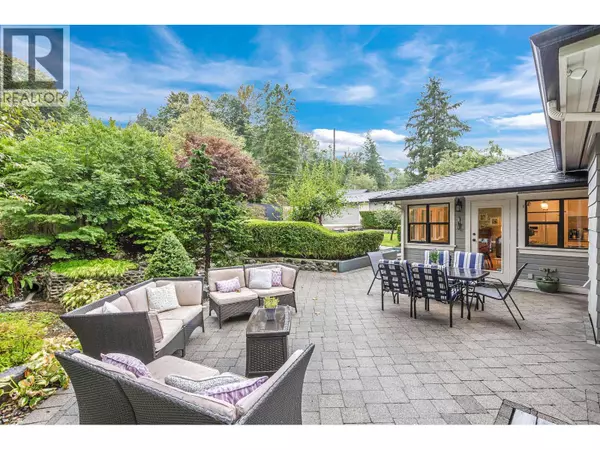 Port Moody, BC V3H2G1,2209 ST. GEORGE STREET