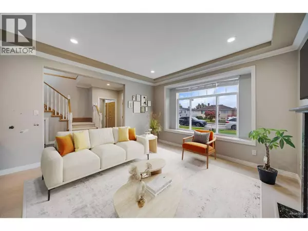 Burnaby, BC V5E1K2,6815 ELWELL STREET