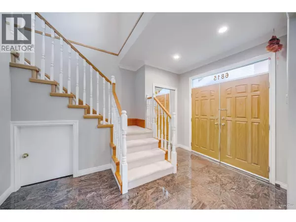 Burnaby, BC V5E1K2,6815 ELWELL STREET