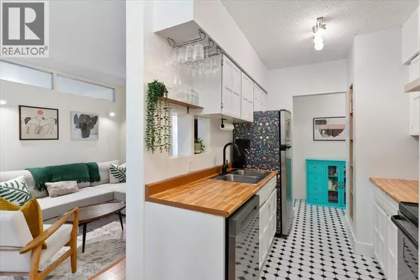 Vancouver, BC V5N1J8,1540 East 4TH AVE #101