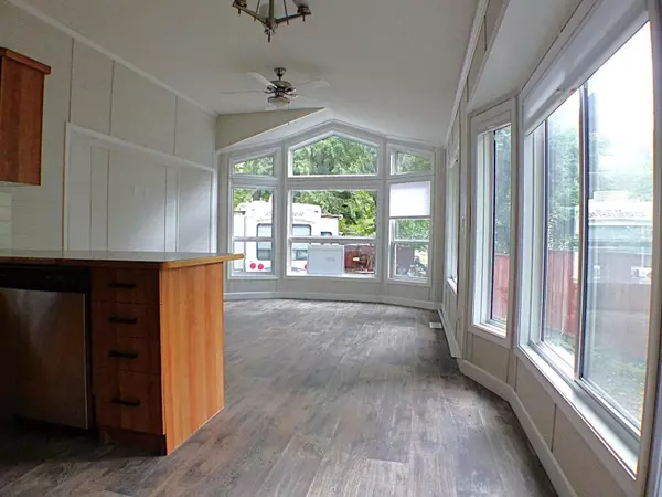 Hope, BC V0X1L3,28605 TRANS CANADA HWY #34